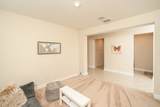 300 Windley Dr - Photo 19