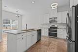 334 Churchill - Photo 5
