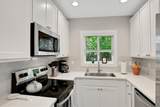 8 Douglas Ave - Photo 2