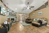 1013 Deer Chase Dr - Photo 12