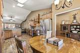 1013 Deer Chase Dr - Photo 4