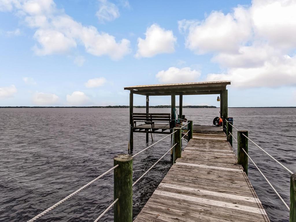 231 West River Rd - Photo 1