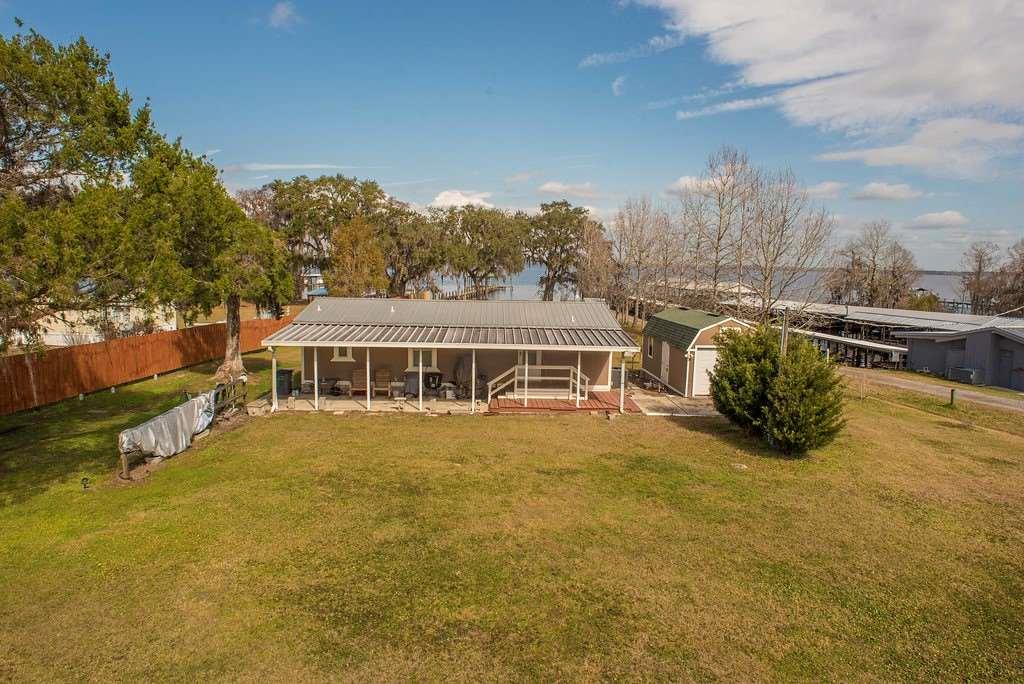 302 Crescent Lake Shore Dr - Photo 1