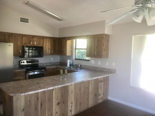 107 11th Street - Photo 1