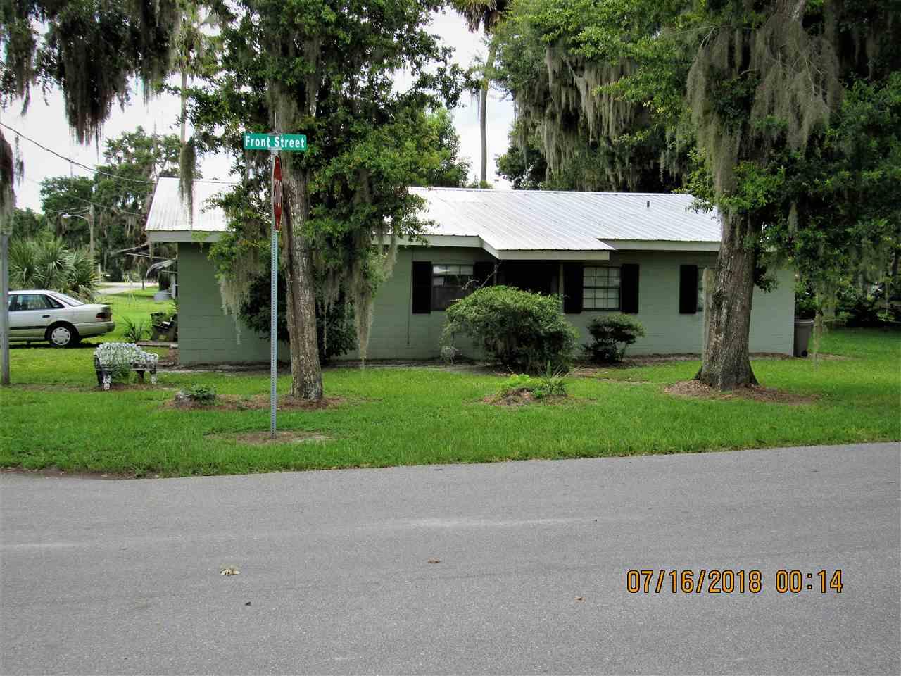 318 Elm St - Photo 1
