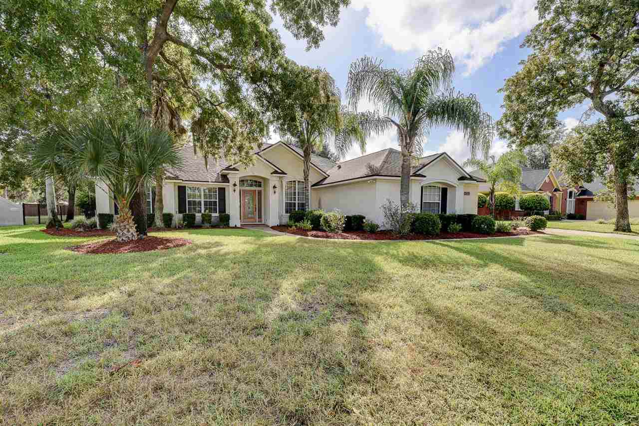 1209 Pembrooke Rd - Photo 1