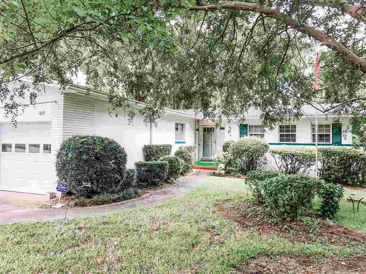 2028 Sweet Briar Lane - Photo 1