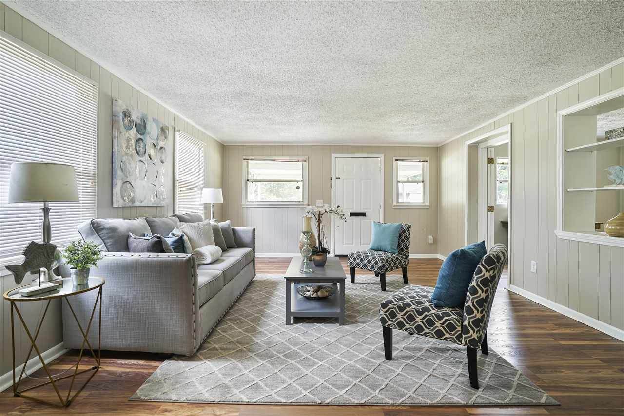 6806 Camelot Rd - Photo 1