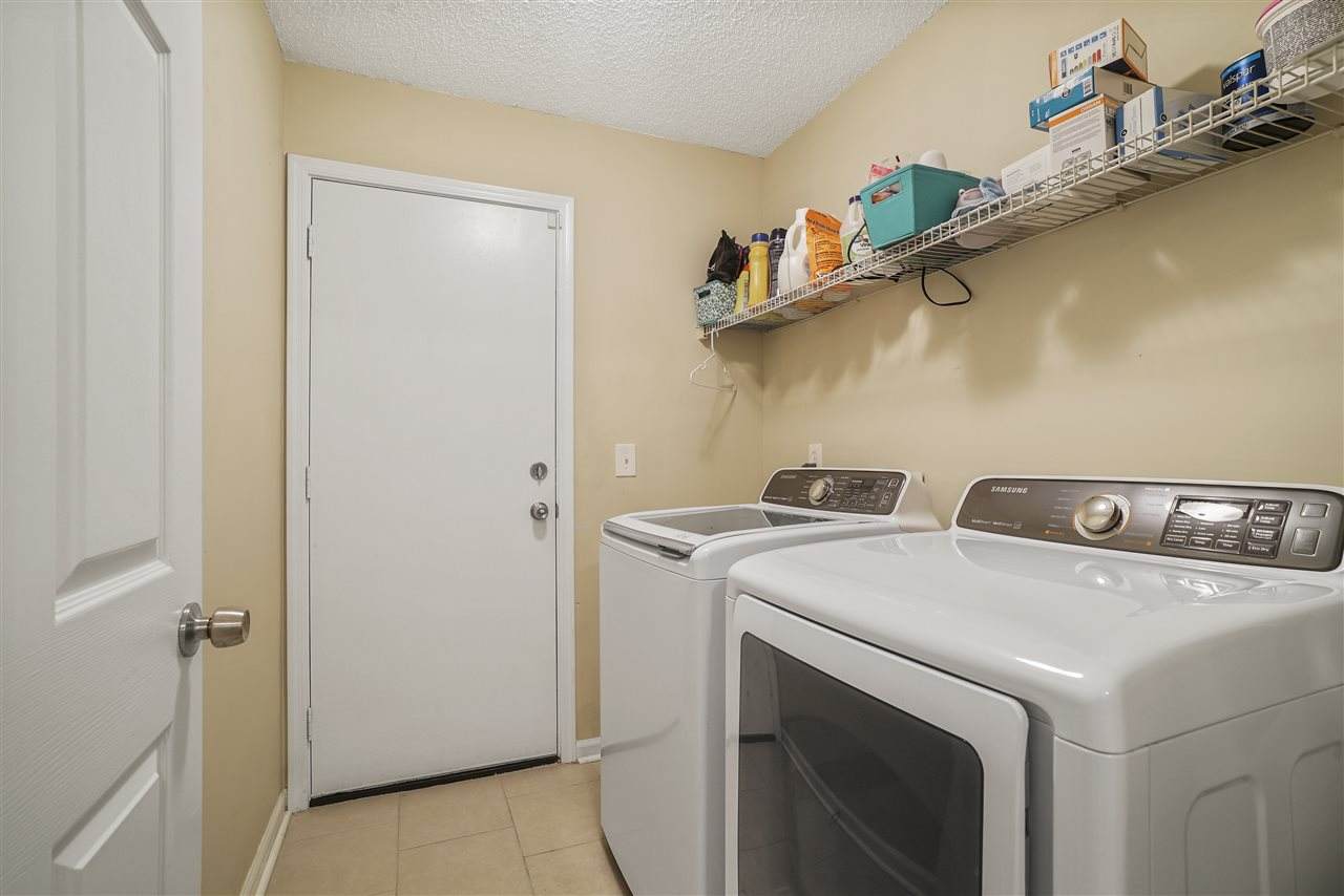 5613 Brampton Falls Ln - Photo 1