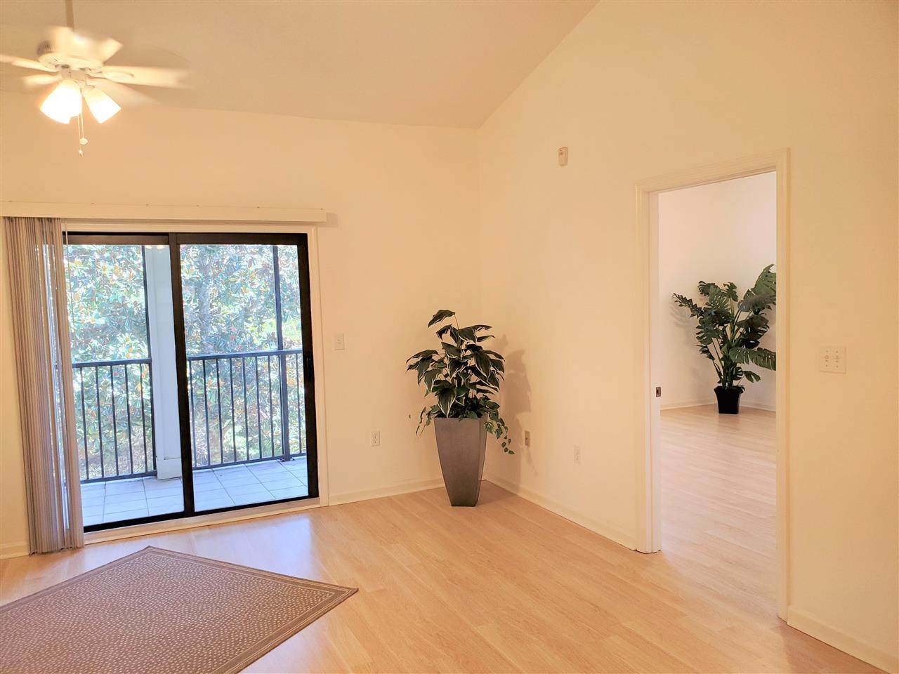 120 Laurel Wood Way - Photo 1