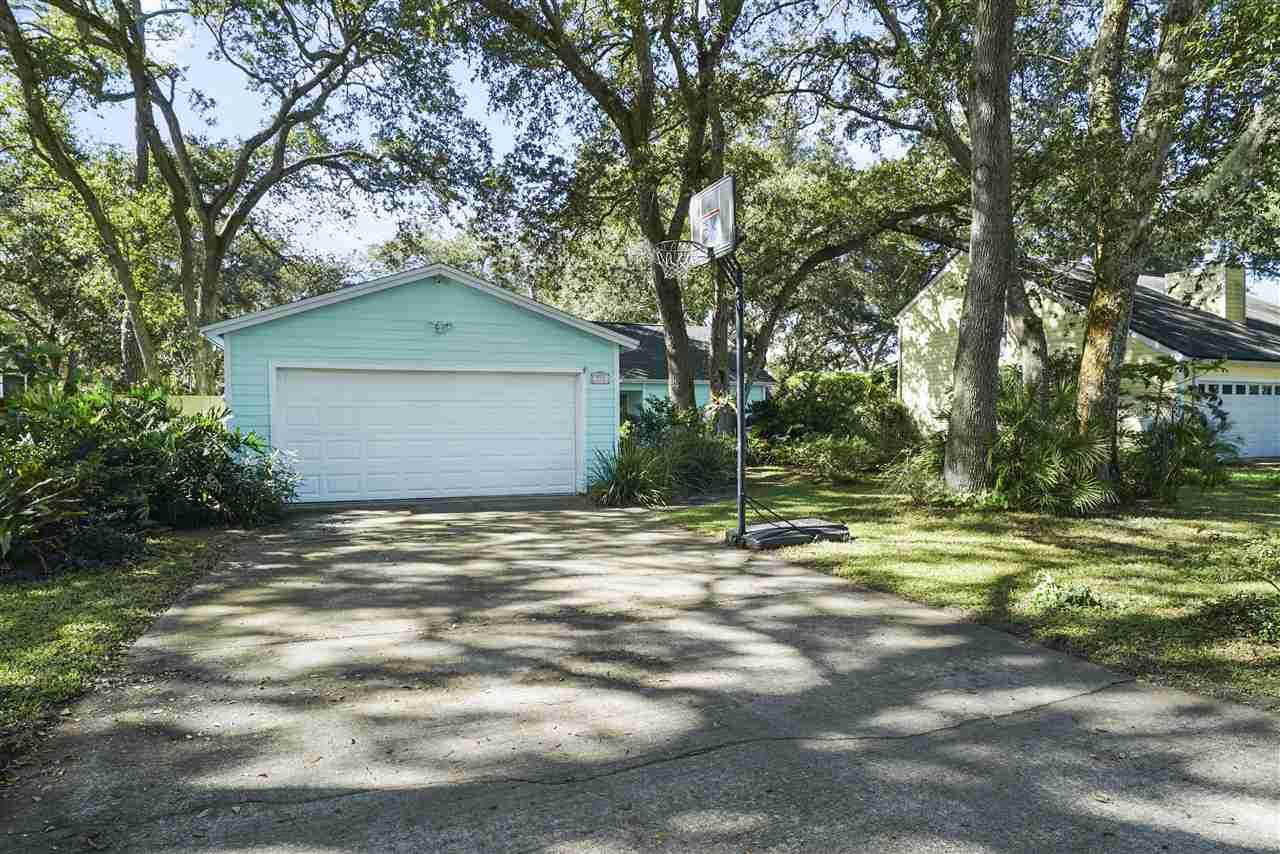758 Sandy Oaks Ct - Photo 1