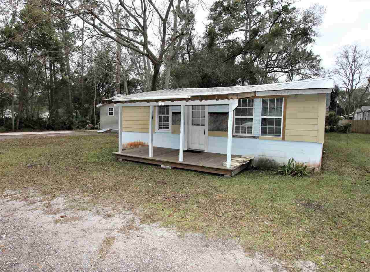 143 Smith - Photo 1