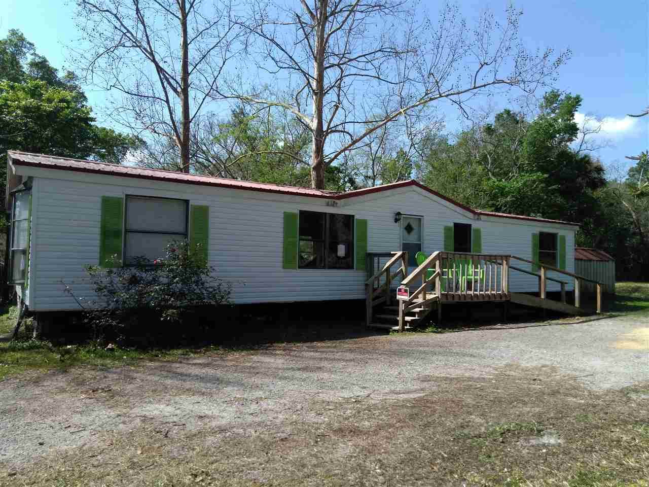 625 Alexander St - Photo 1
