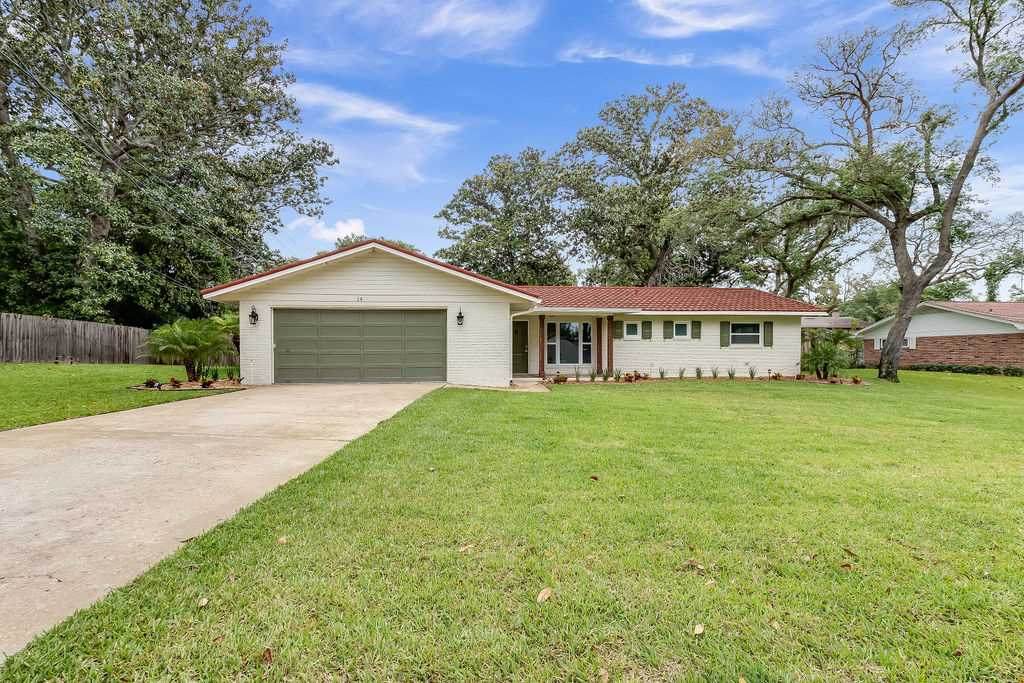 14 Park Terrace Drive - Photo 1