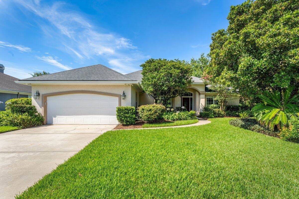 205 Oak Point Ln - Photo 1