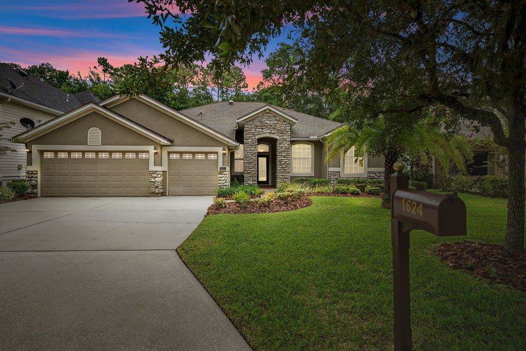 1624 Stonewood Ct - Photo 1