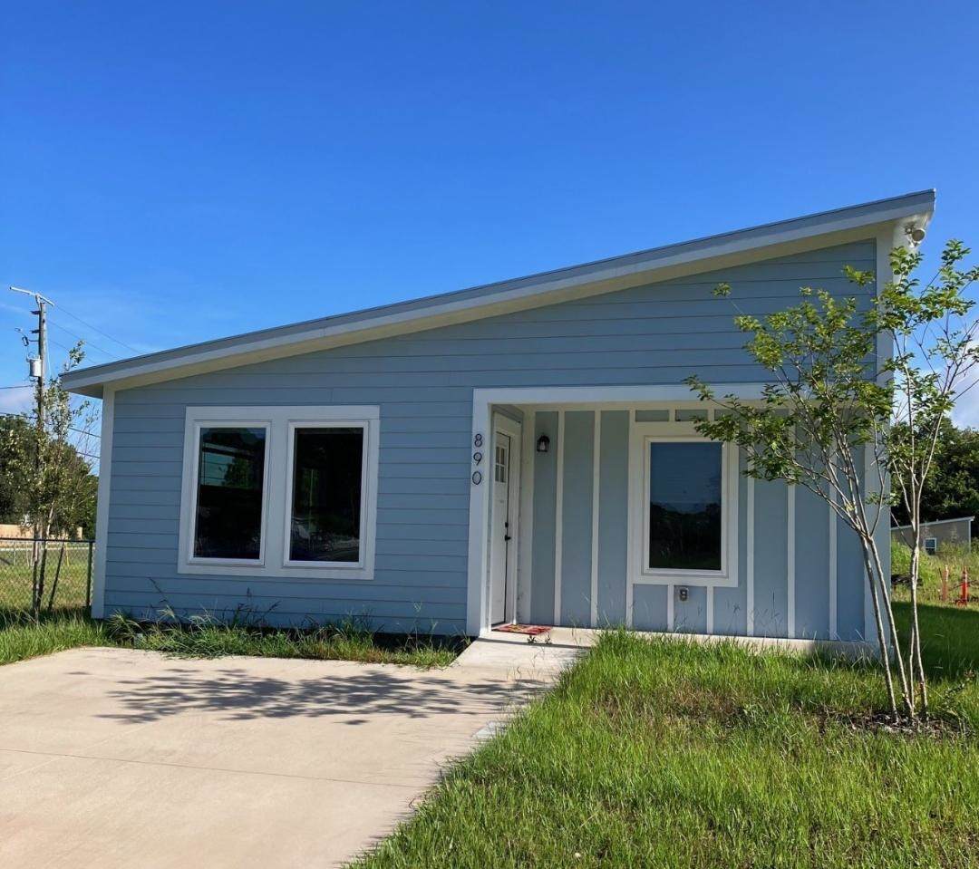 57 Mcdonald Ave - Photo 1