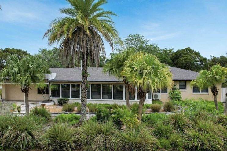 210 Flagler Boulevard - Photo 1