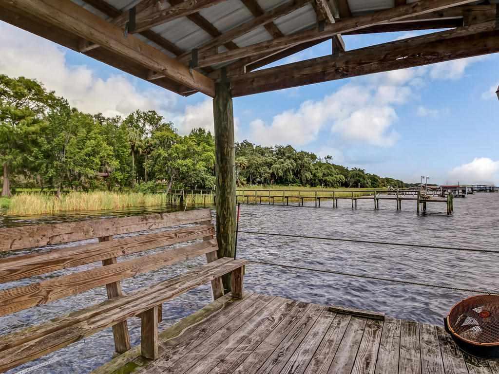 231 West River Rd - Photo 1