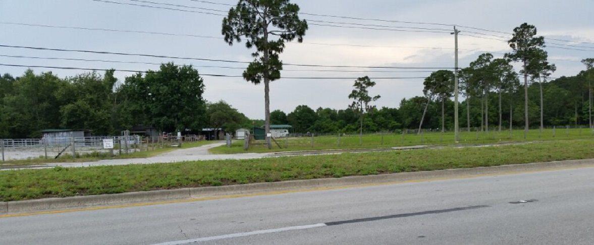 1900 State Road 207 - Photo 1