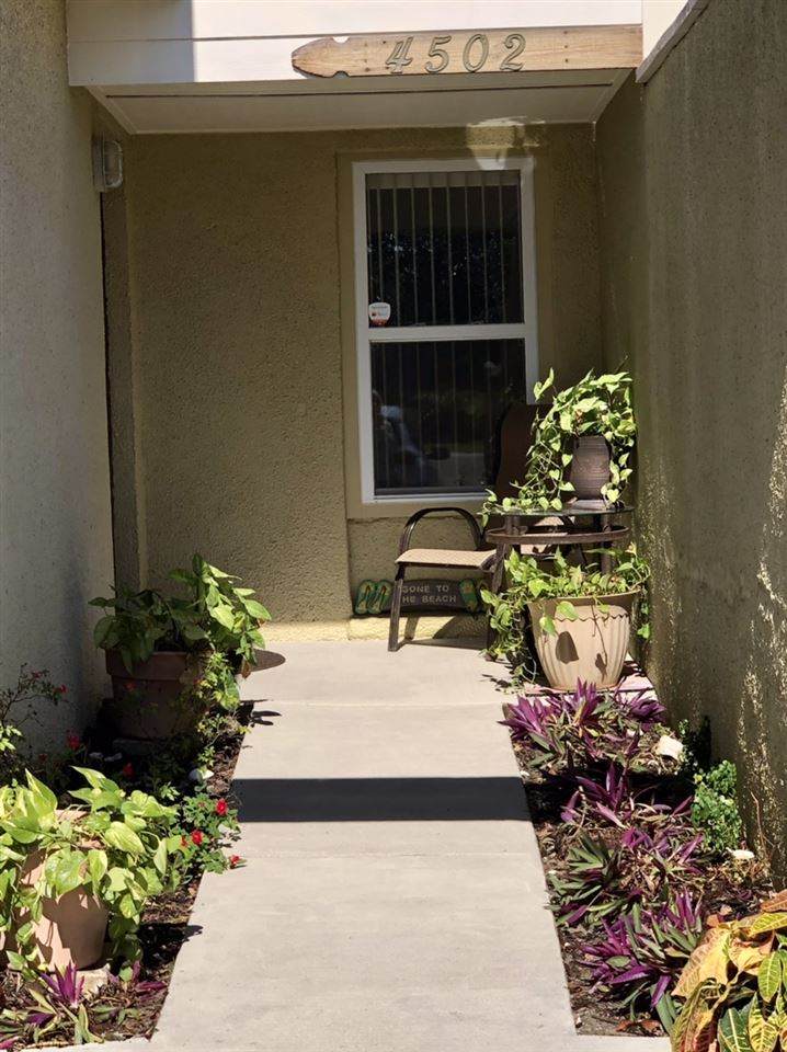 4502 Sandcastle Circle - Photo 1