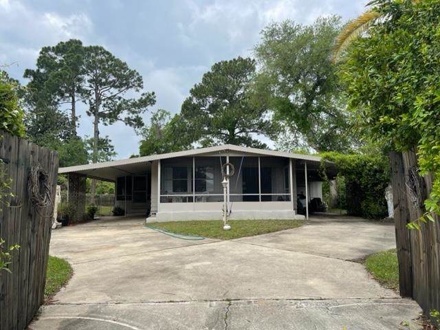 660 Coral Cir - Photo 1