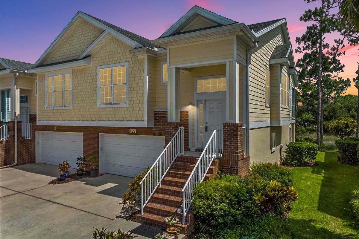 135 Sunset Cir S - Photo 1