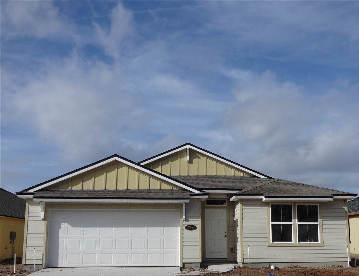 712 Seville Parkway - Photo 1