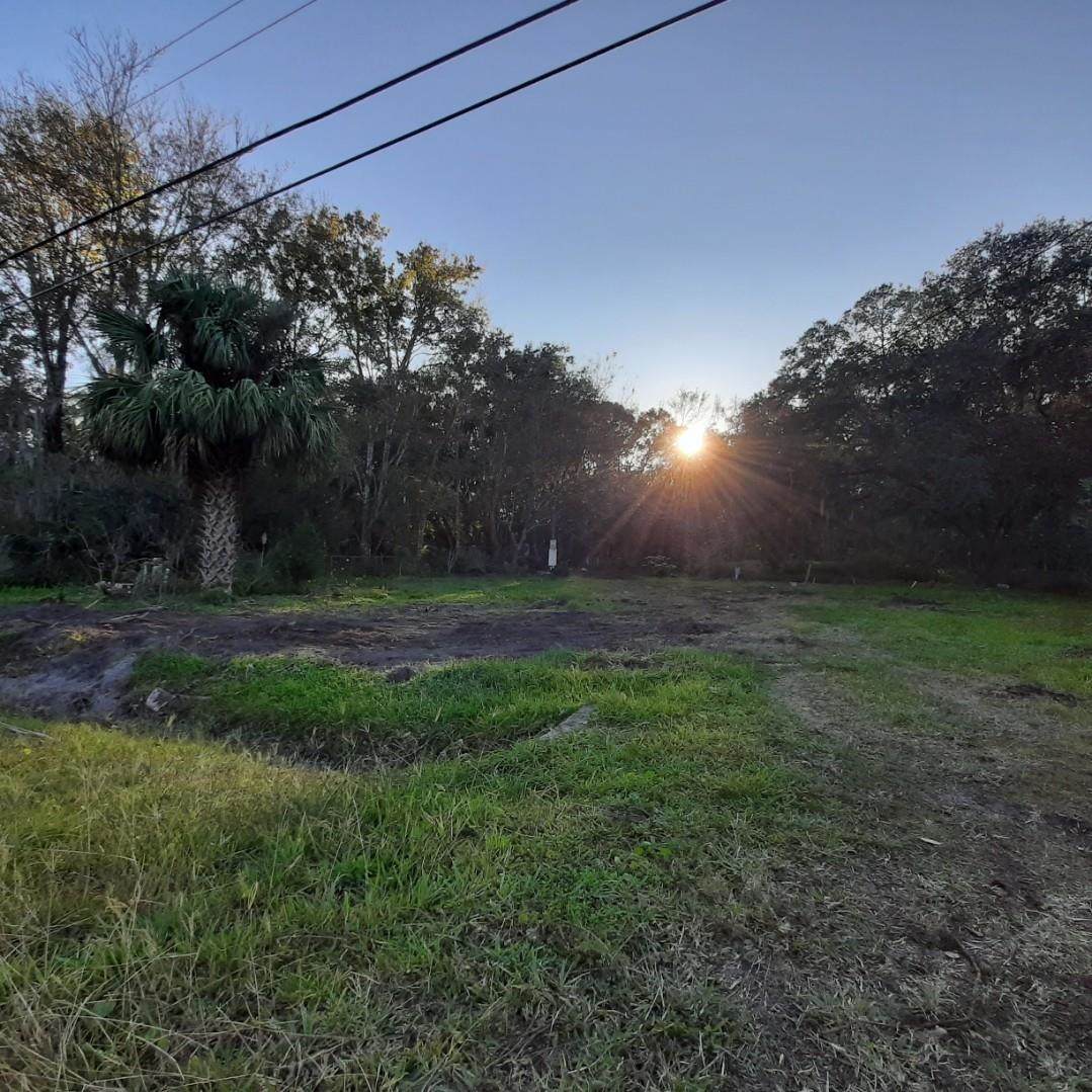 1941 Powell Rd - Photo 1