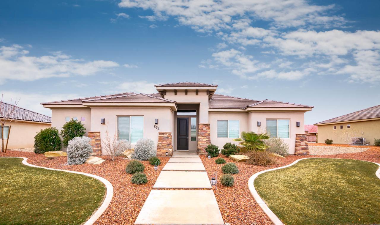 672 Red Mountain Blvd - Photo 1