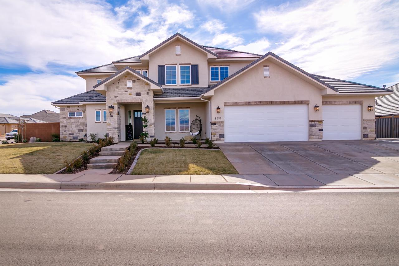 1082 Iron Horse Dr - Photo 1