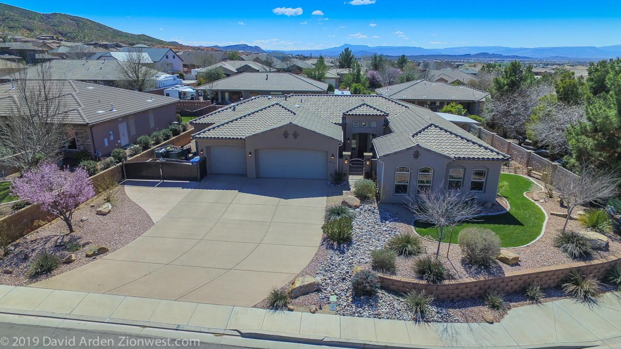 914 Silver Falls - Photo 1