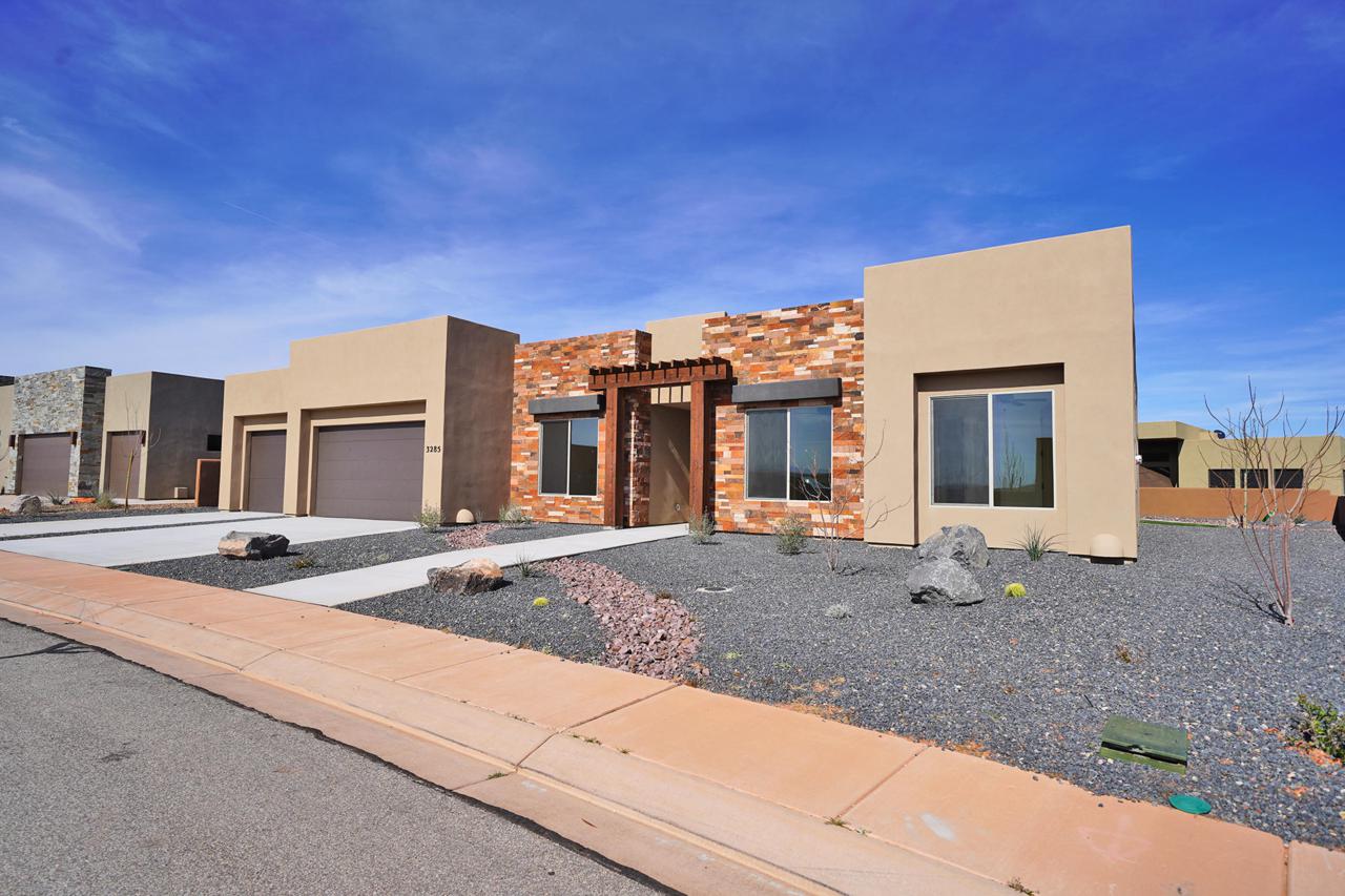 3285 Sandstone Dr - Photo 1