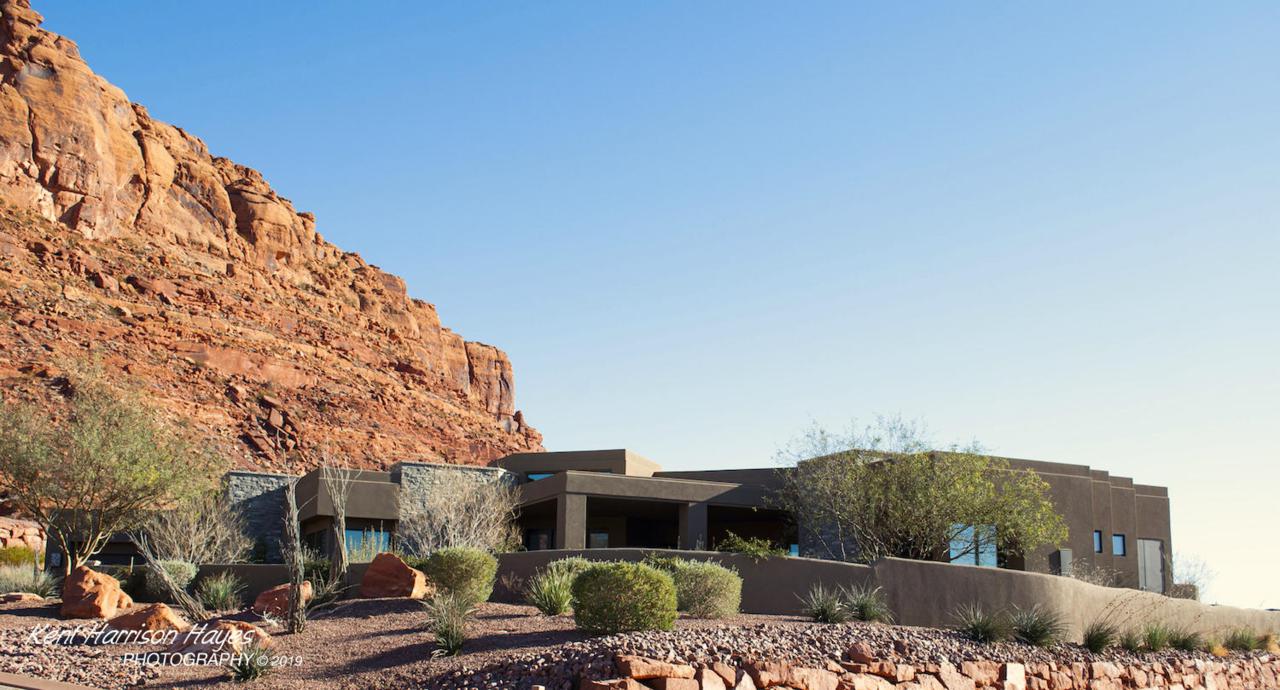 3052 Snow Canyon Parkway - Photo 1