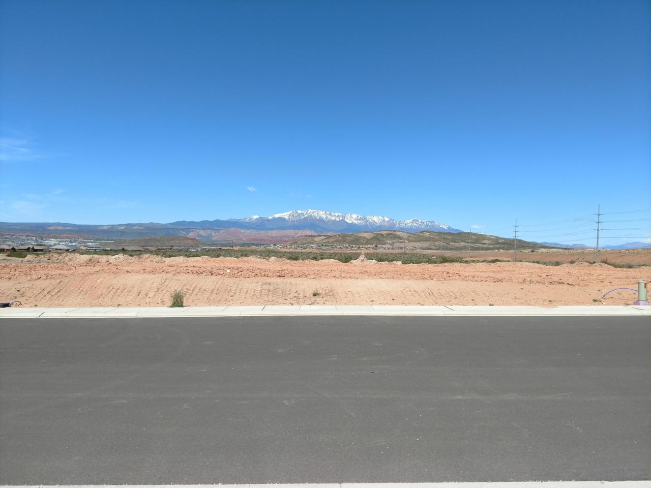 Warner Gateway - Photo 1
