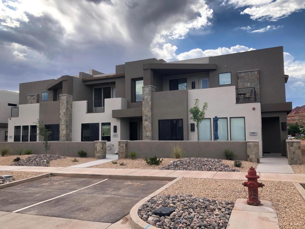 2302 Park Center Dr - Photo 1