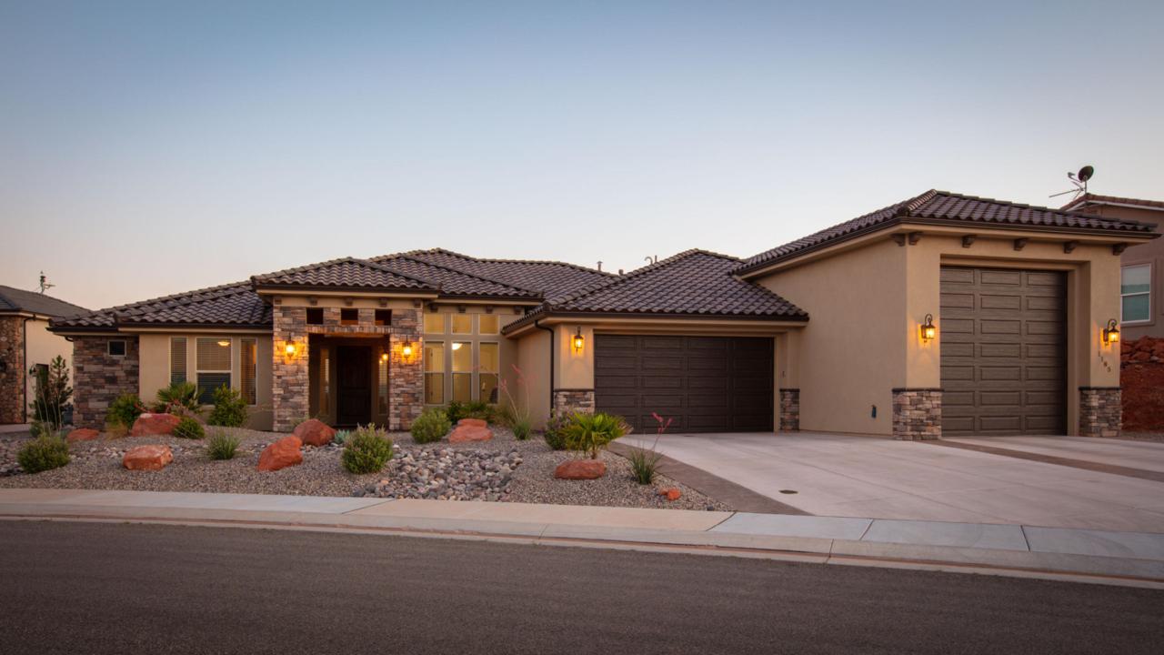 1185 Wrigley Cir - Photo 1