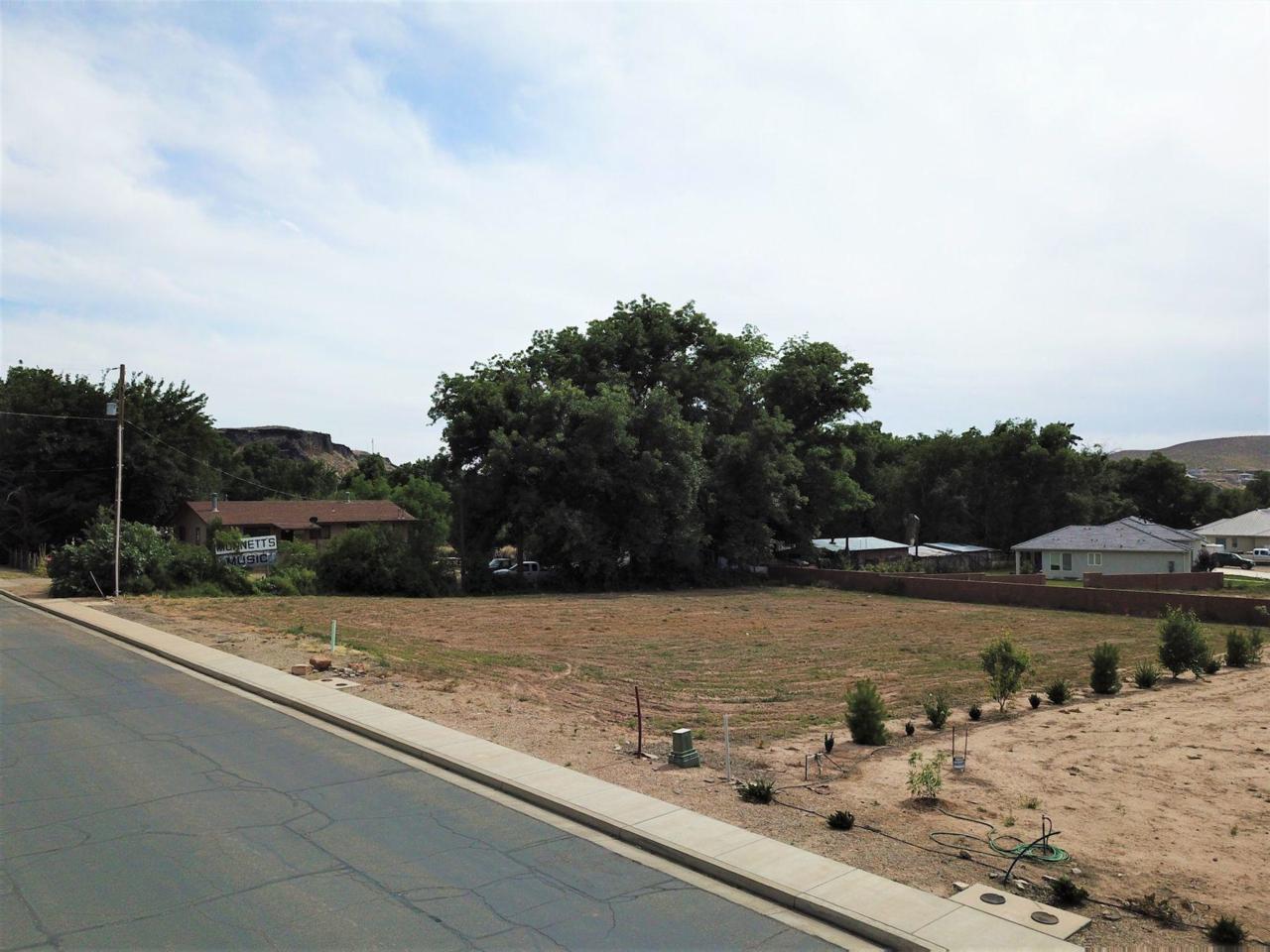 196 Main St - Photo 1