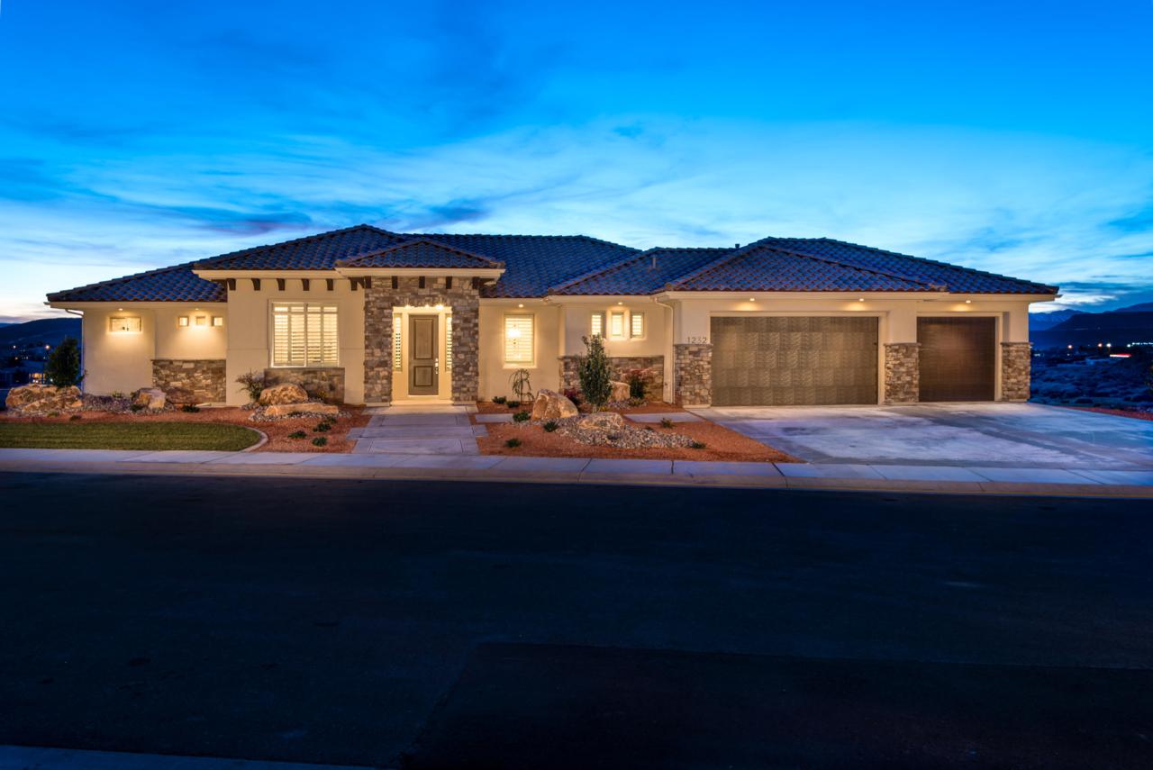 1232 Riverbend Dr - Photo 1