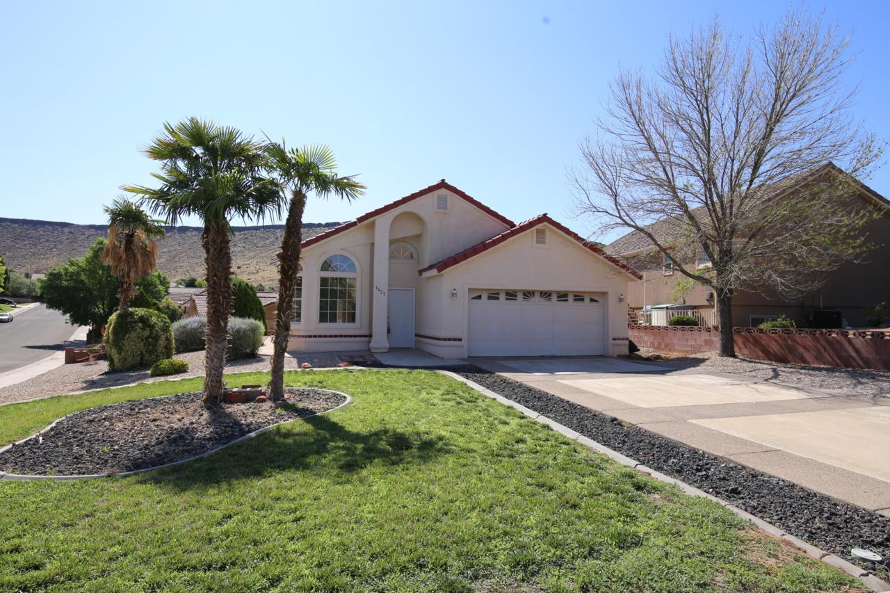 1421 Pebble Creek - Photo 1