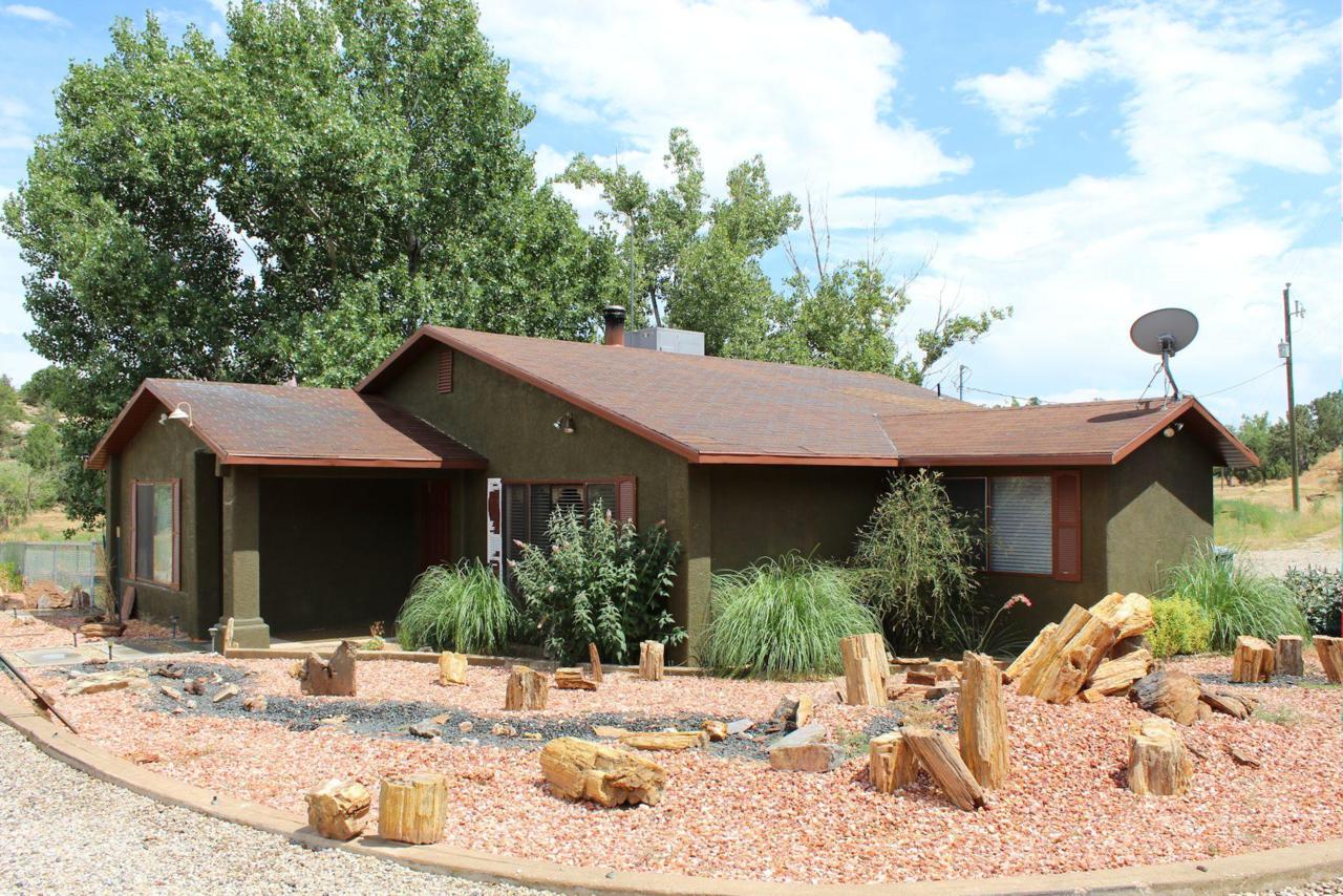855 Paradise Ln - Photo 1