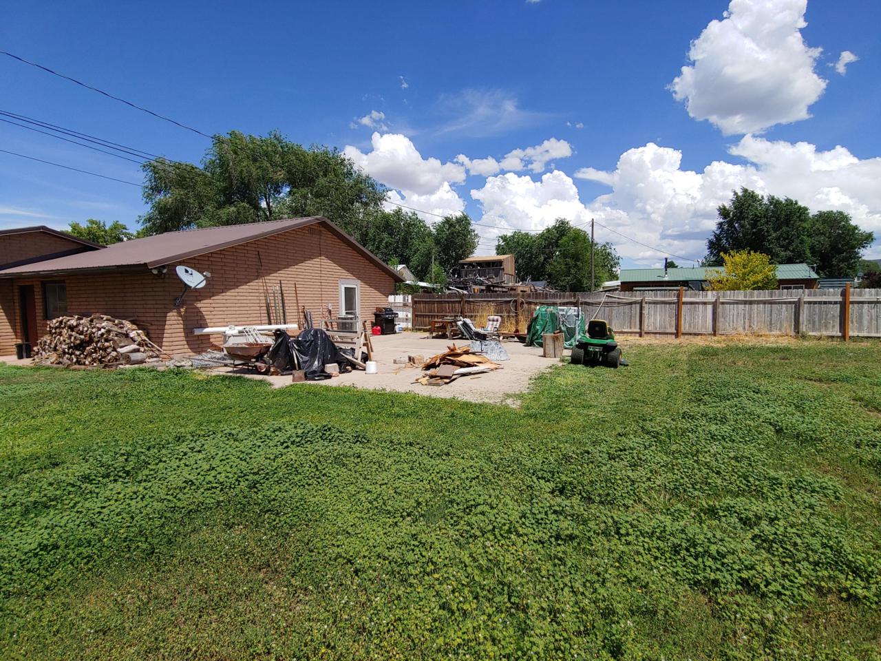 180 Main St - Photo 1