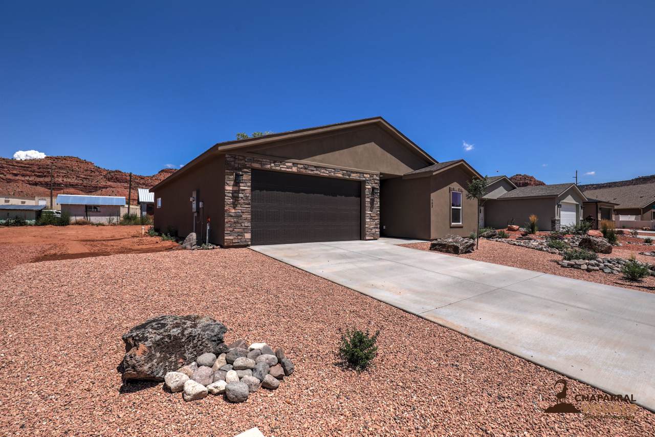 793 Cedar Cir - Photo 1