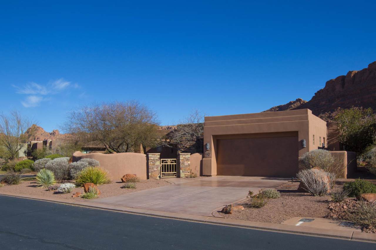 2336 Entrada - Photo 1