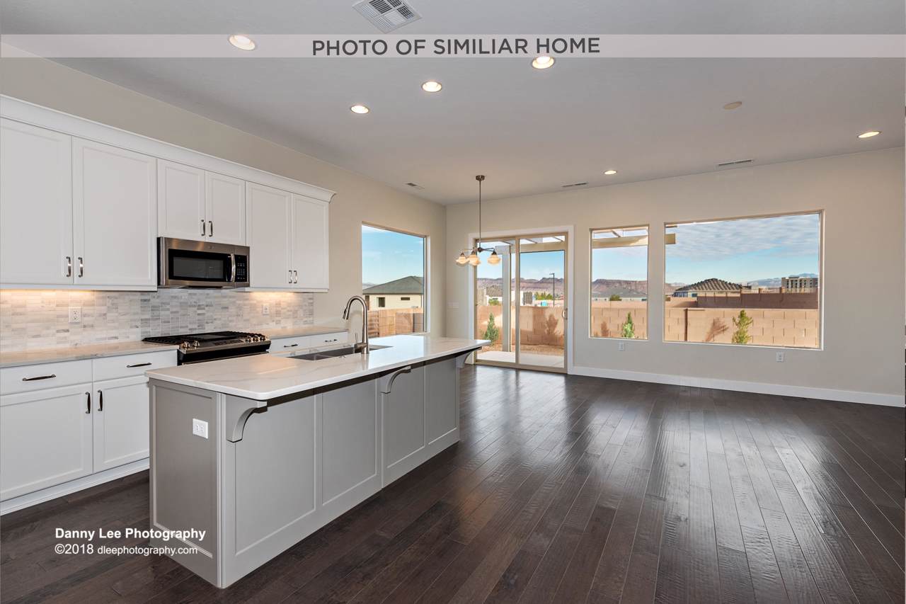 4652 Martin Dr - Photo 1