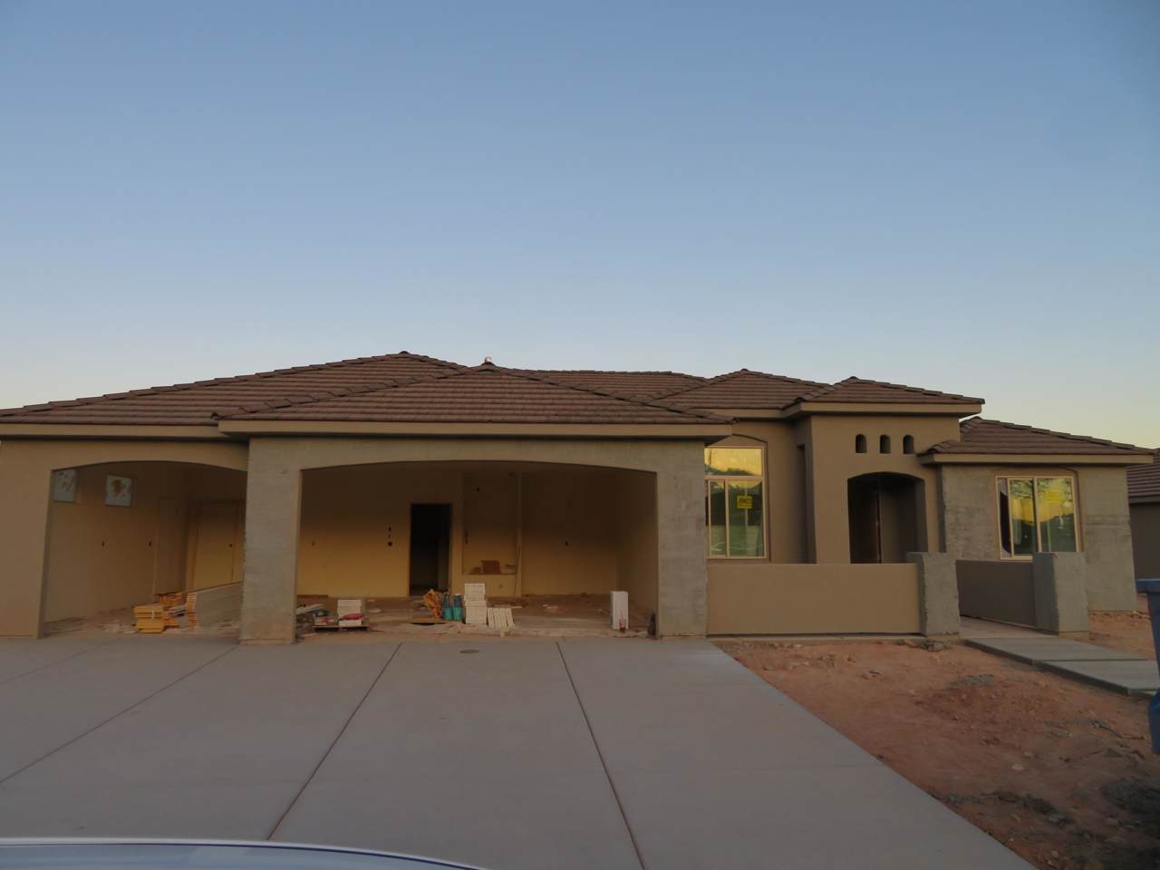 778 300 - Photo 1