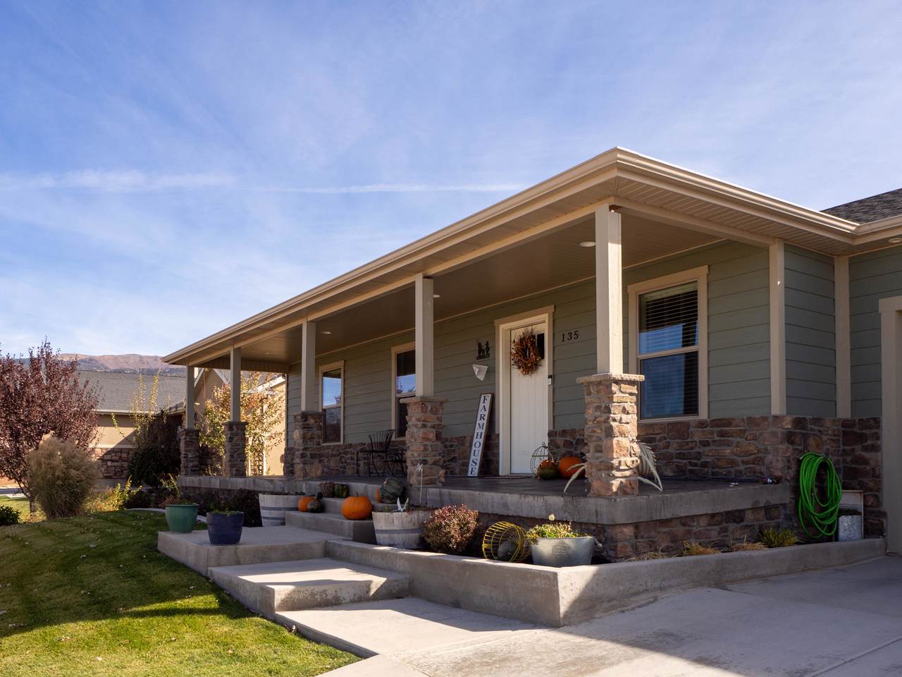 135 2925 N Cir - Photo 1