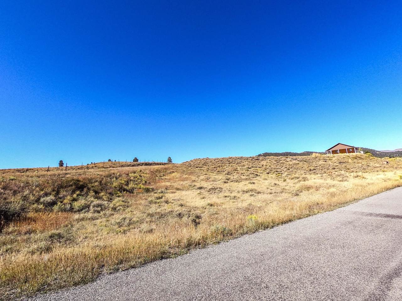 920 Lake Front Dr - Photo 1