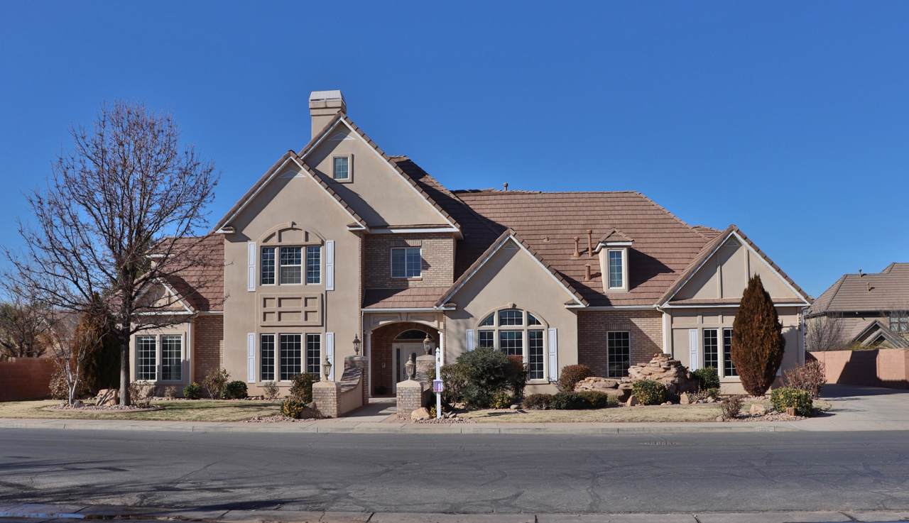 1336 Springs Dr - Photo 1