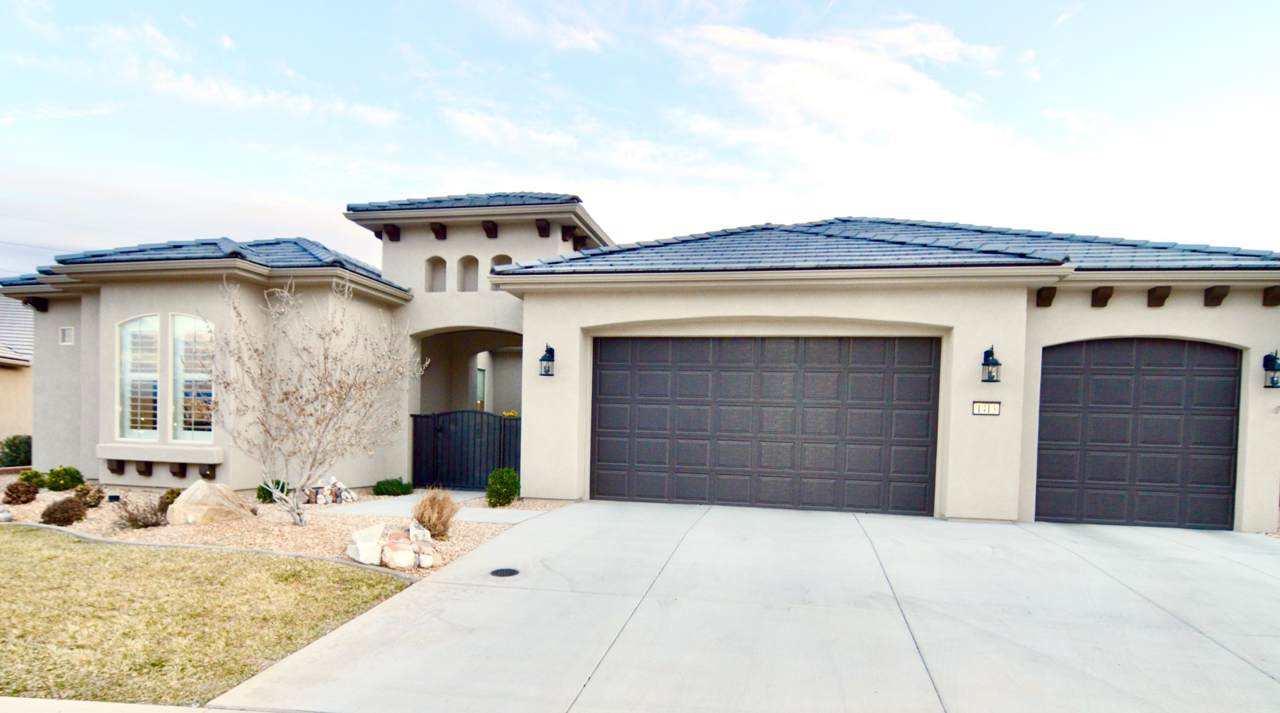 1413 Grapevine Dr - Photo 1